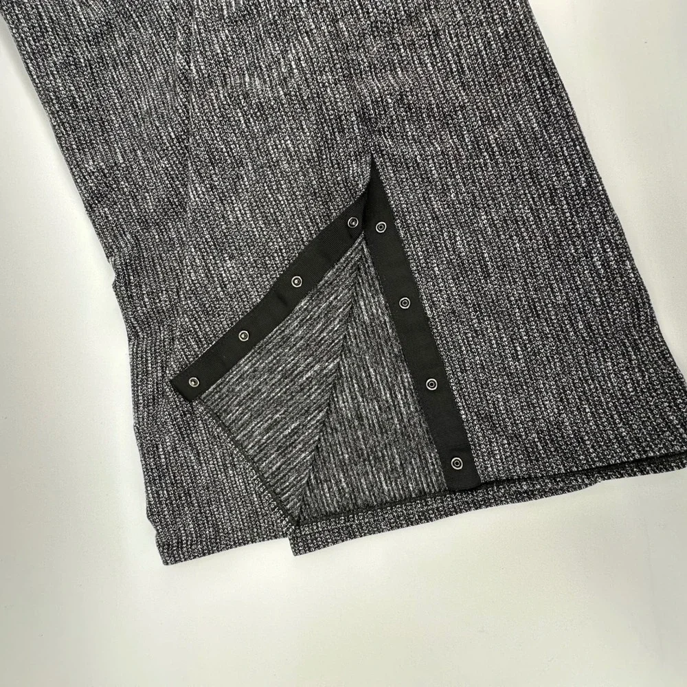 Lululemon‎ Athletica VInyasa Infinity Scarf Cowl Neck Heathered Black Grey